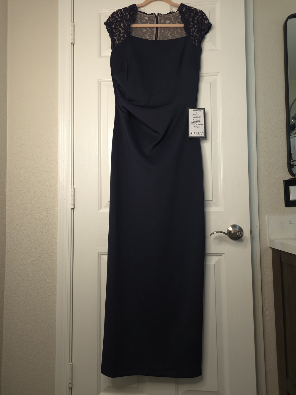 X by Xscape NWT Formal Gown – Size 14 – Navy – Lace Illusion Cap Sleeve – Ruched